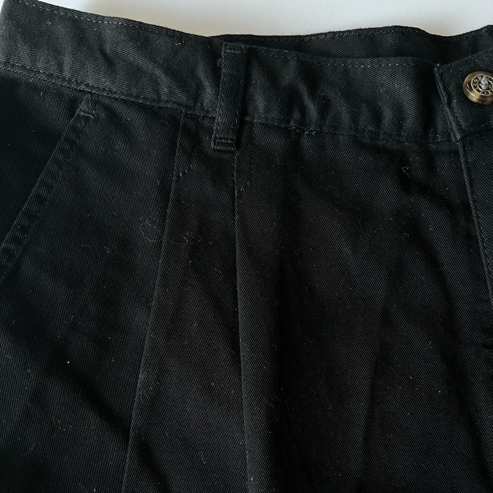 Crazy Horse (Liz Claiborne Company) Black Long Pocketed Shorts.  NWT.  Size = 12 - Picture 2 of 13